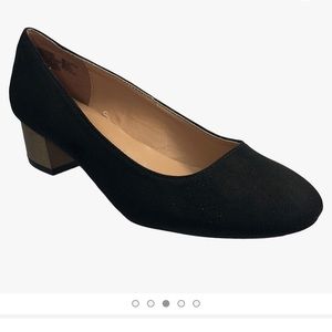 🌻 3 for $20 🌻Time and Tru Black Vegan Suede Shoe